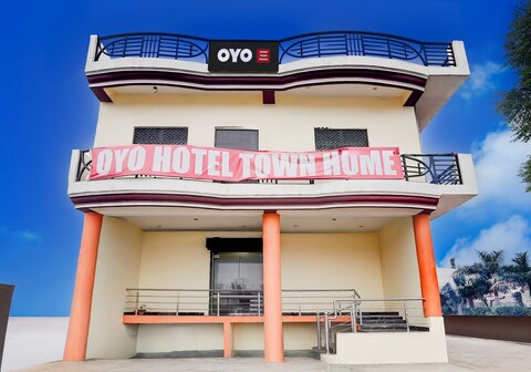 Hotel O Town Home