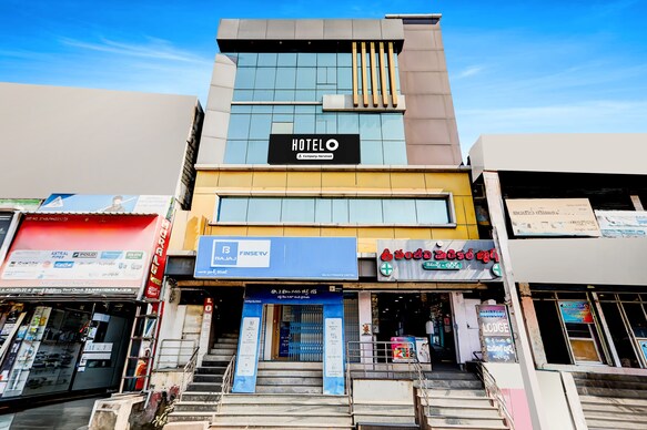 Super Hotel O Rajahmundry Central Railway Station Formerly Sanjeevi Residency