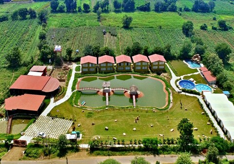 Statue of Unity Eco Camp