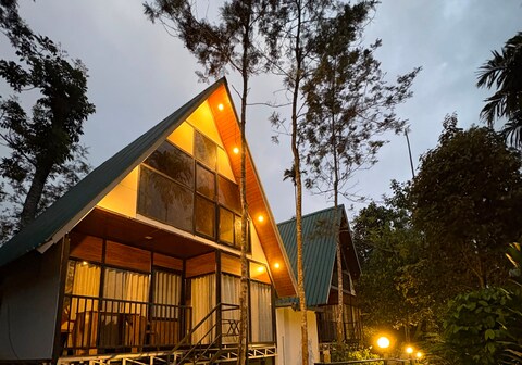 Vriksha Munnar | Serene Hill View A-Frame Cabin Stay