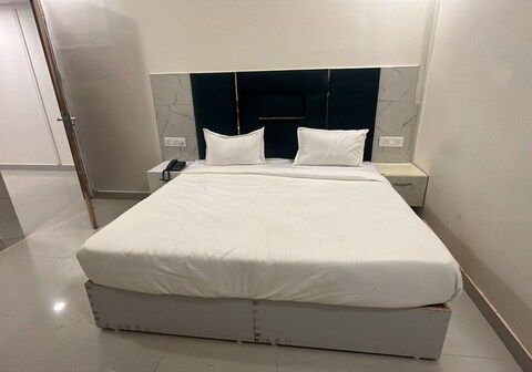 Hotel Paradise Palace