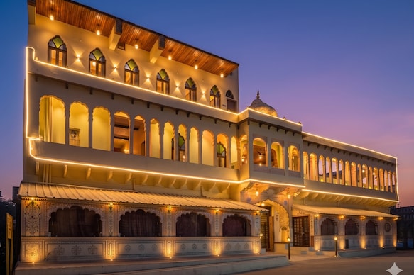 Hotel Shahi Place & Restaurant