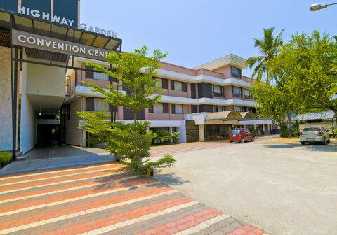 Hotel Highway Garden