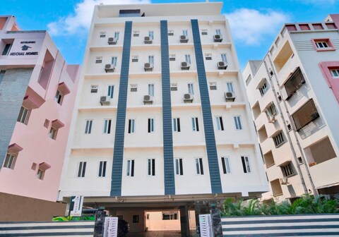 iROOMZ Hotel Ikon Stay