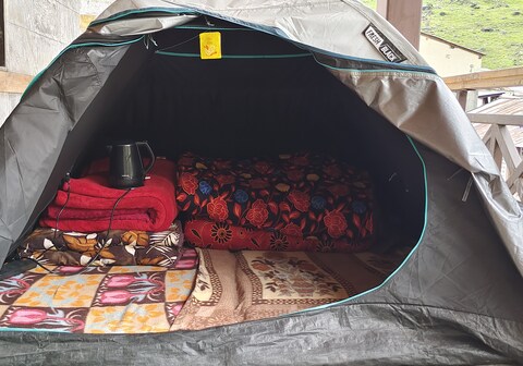 Bharatpur House Camp - 100 Mtr From Temple