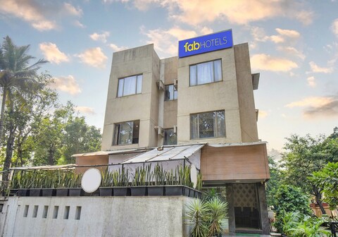 FabHotel Gargi Residency