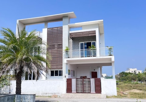 Peninsula Boomi Beach House