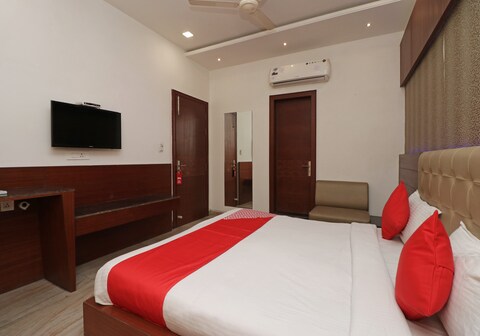 Hotel O Kanchan Residency