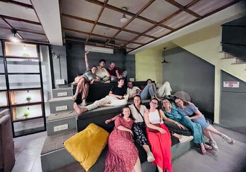 House Of Travellers Taj view