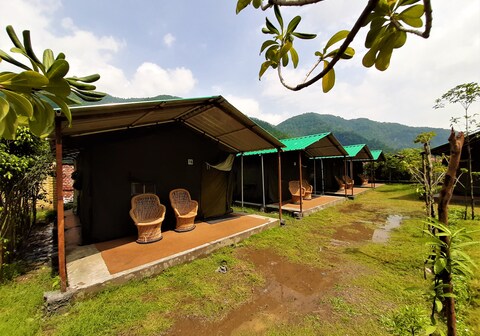 Camp Majestic | Rooms & Caretaker