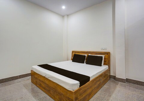 Hotel O Amantran Residency