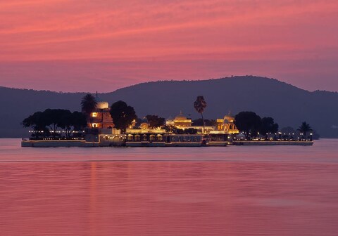 Jagmandir Island Palace by HRH Group of Hotels