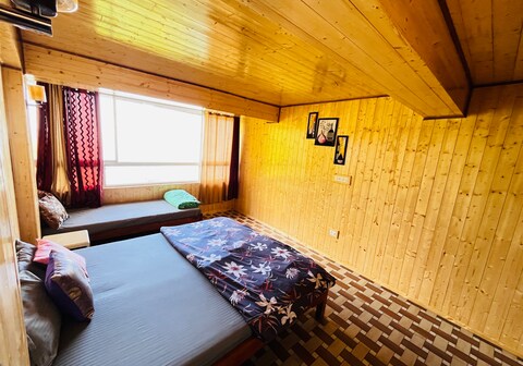 LIZA HILL VILLA HOMESTAY