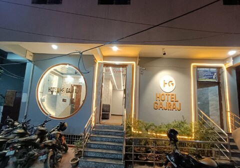 GAJRAJ HOTEL