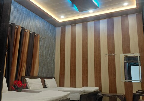 Shivay Guest House