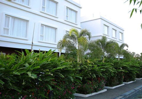 Palm Exotica Resort and Convention Centre