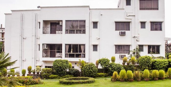 Facade (1)