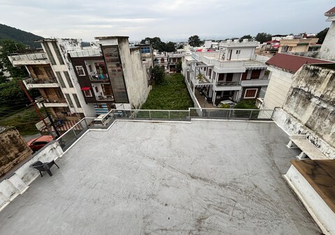 Kamlam Homes Summit Stay