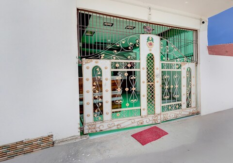 Hotel O Om Kaar Nath athithi newas