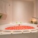 Rooms & Suites with Bathtubs