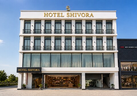 Hotel Shivora