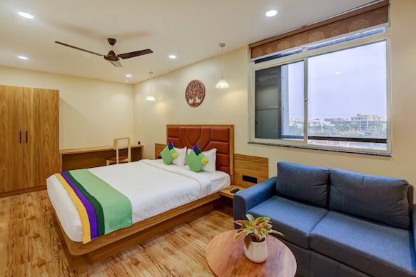 Treebo Aasma Downtown