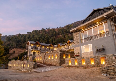 Dastak Retreat | Pet Friendly | Valley-view Rooms