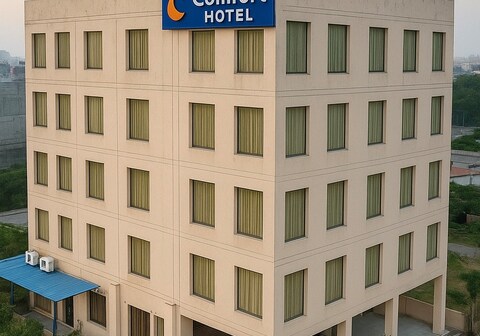Comfort Hotel By Choice Hotels