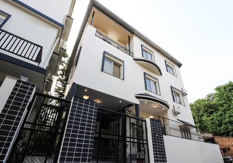 Elite and Modern Stay @Nanda Ki Chowki - Prem Nagar