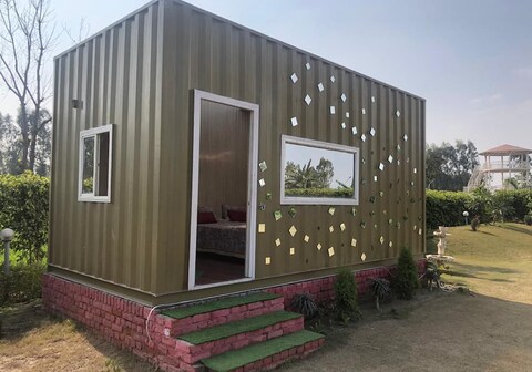 Rooftop Farmhouse | Cottage with Pool
