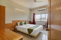 Itsy Hotels KES Residency, 10 min from KSR Bengaluru City Junction, Bangalore Itsy Hotels KES Residency, 10 min from KSR Bengaluru City Junction, Bangalore
