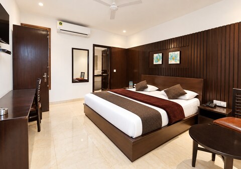 Hotel Classio Inn