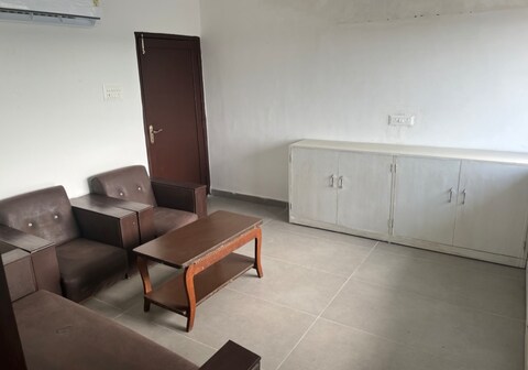 Guest House by Shantipushp Associates