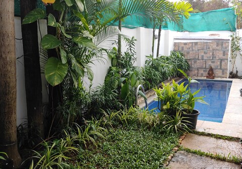 The Pod By The Beach