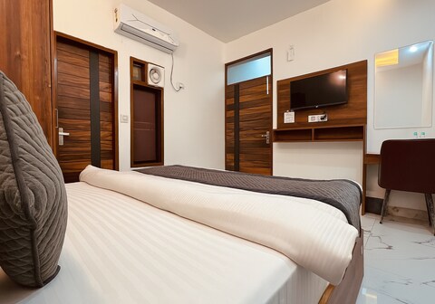 Aerovilla by JMD Group