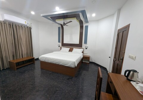 Chithira House Tranquil Holiday Home