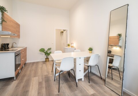Spacious Riverside Apartment