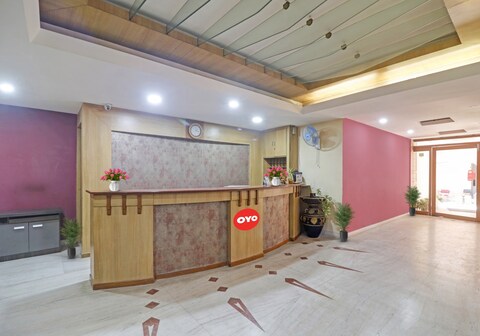 Hotel O Padmini Near Lakdikapool Metro Station