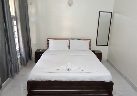 Balaji Home Stay Solutions - Bhss Shastri Nagar 1