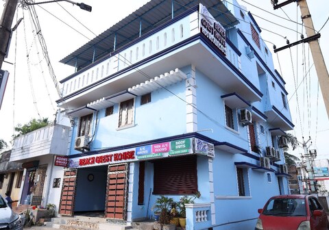 Dolphin Beach Guest House