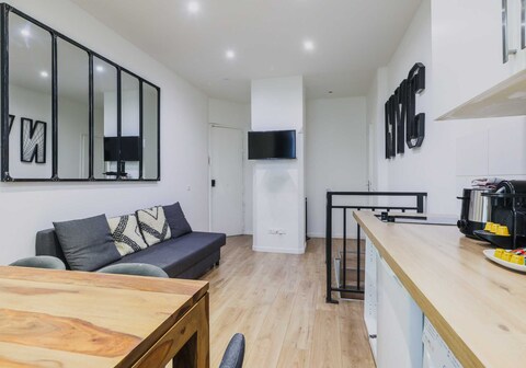 Magnificent apt - 1BD/6P - Auteuil/ Quai de Seine