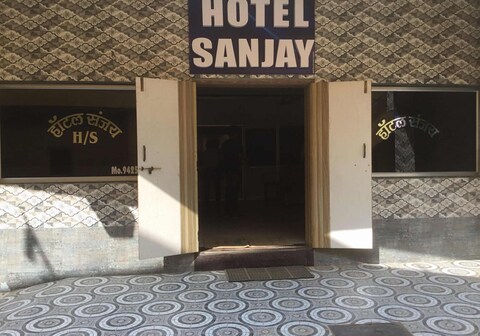 Hotel Sanjay