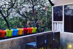 Rusty Roads(B) Studio Room on terrace with Jacuzzi, Delhi Rusty Roads(B) Studio Room on terrace with Jacuzzi, Delhi