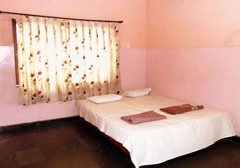 Shivneri Lodge
