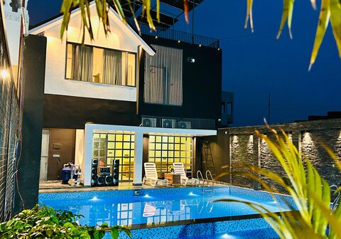 Black Rose 5 BHK Entire Villa