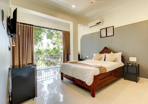 Hotel 7Seas by Solara Hospitality