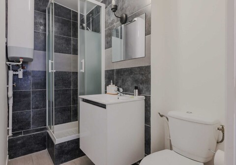 Welcoming Studio- 2P - Moulin Rouge