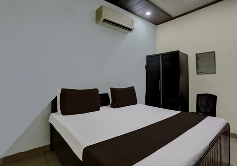 Hotel O Shiv Guest House