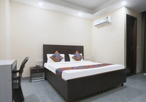 FabHotel Bliss Premium Near Medanta- The Medicity, Gurugram