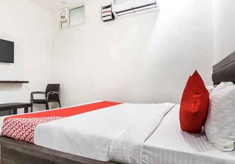 Hotel O Diamond Star